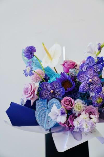 Seasonal bright bouquet